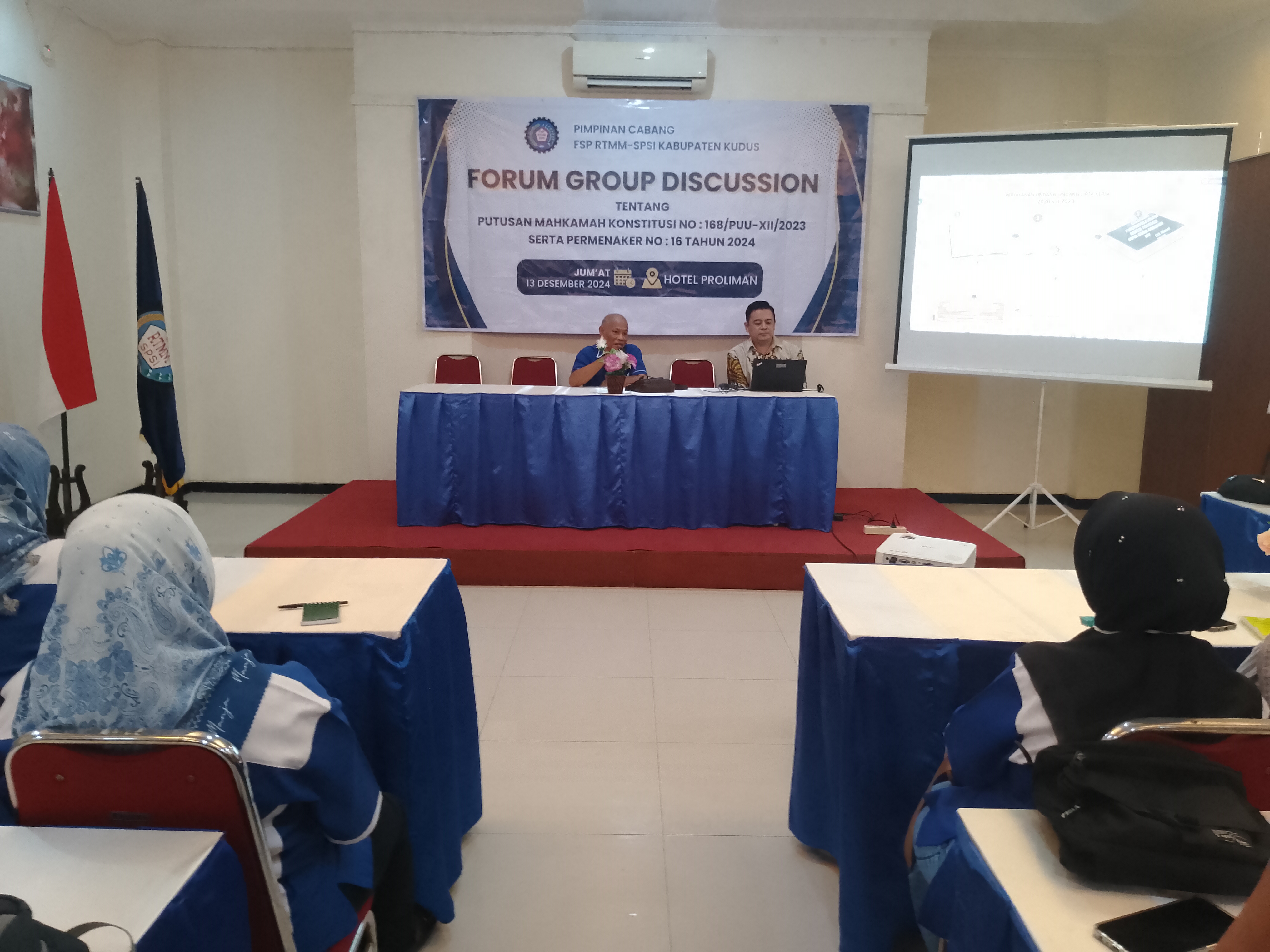 Pekerja Rokok Kudus Usulkan Kenaikan Upah Sektoral 13 Persen untuk 2025