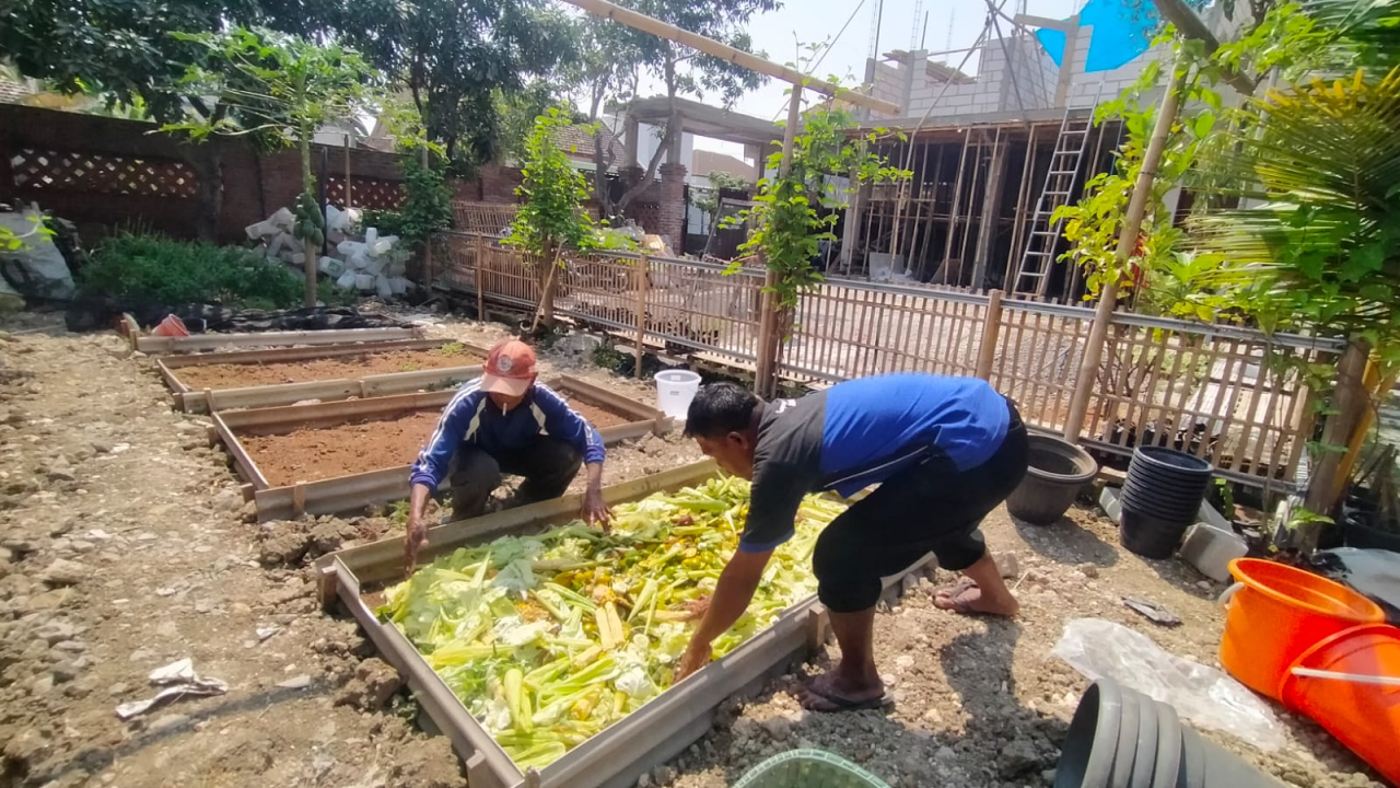 Kiat Pengusaha Kuliner Asal Kudus Atasi Limbah Organik Rumah Tangga