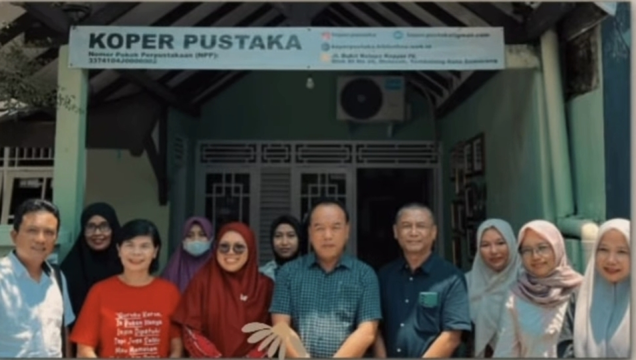 Kepala Dinas Pendidikan Kabupaten Blora bersama Tim melakukan kunjungan keria ke TBM Koper Pustaka, Semarang (foto: dindik Blora)