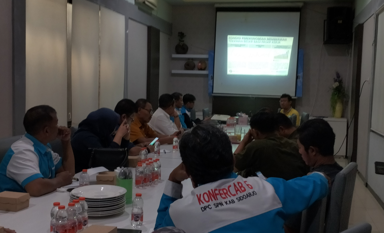 Kenaikan Upah 2026 Jadi Sorotan: Akademisi Unair dan Serikat Pekerja Sepakat Soal Pentingnya Data Efisiensi