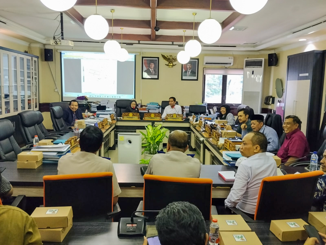 Akses Jalan Tertutup Tembok, RDP Komisi C DPRD Surabaya Berjalan Panas