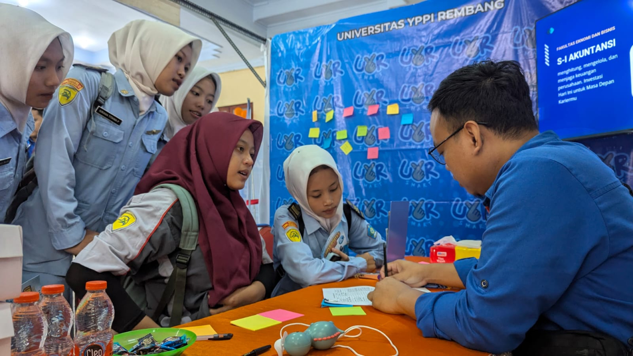 Edufair 2026 Hadirkan 48 Kampus, Siswa Rembang Dimudahkan Cari Info Kuliah