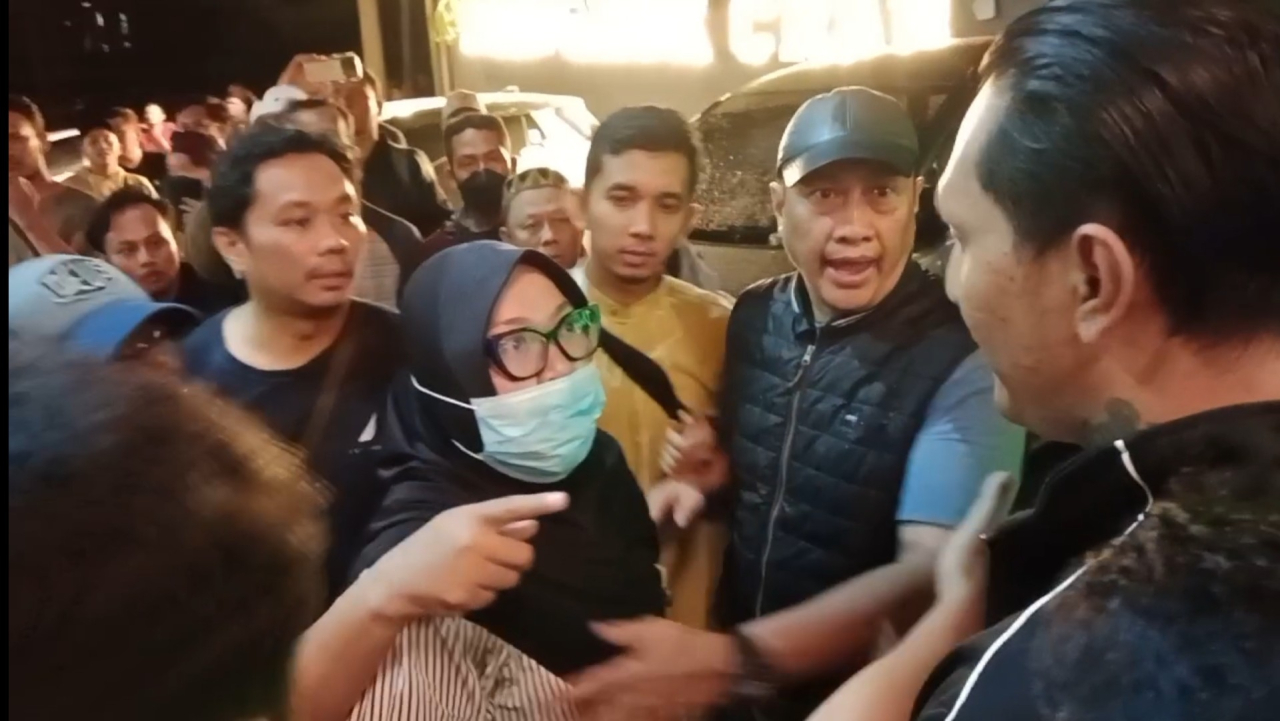 Dituding Bawa Pengaruh Negatif, Warga Geruduk dan Demo RHU Casbar