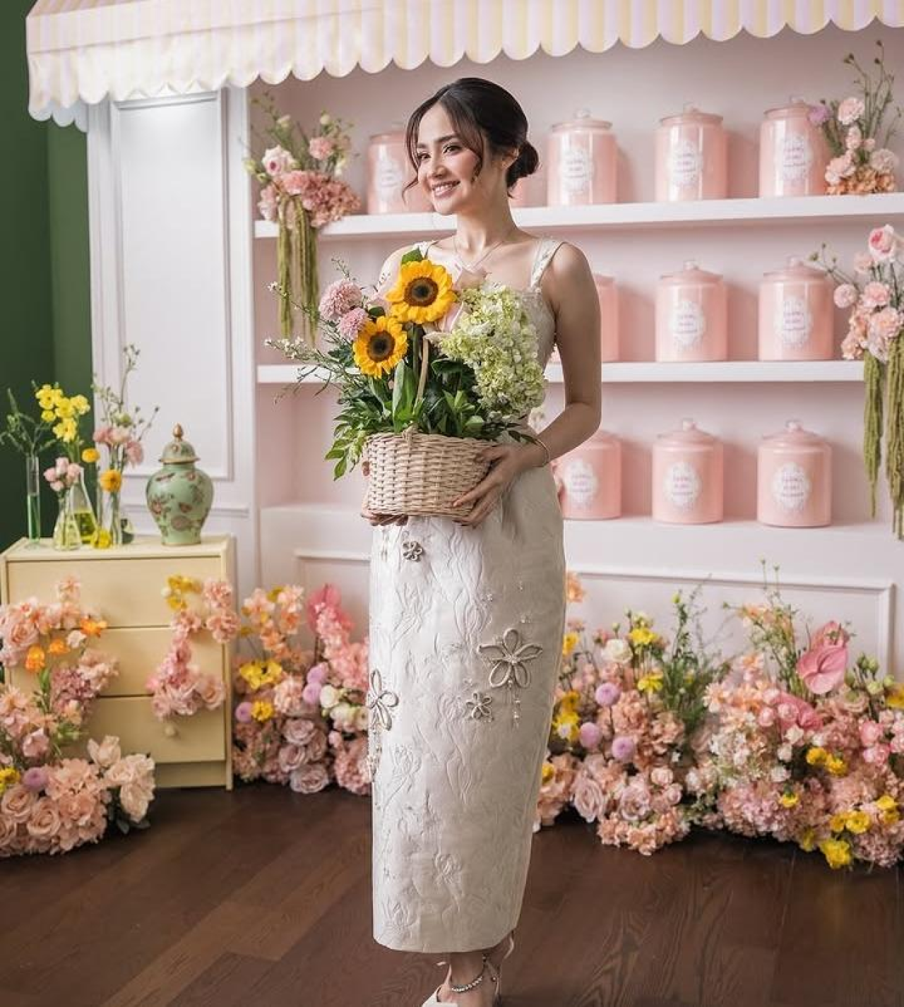 Momen Haru Syifa Hadju Menangis di Acara Bridal Lunch, Tak Kuasa Lepas Masa Lajang?