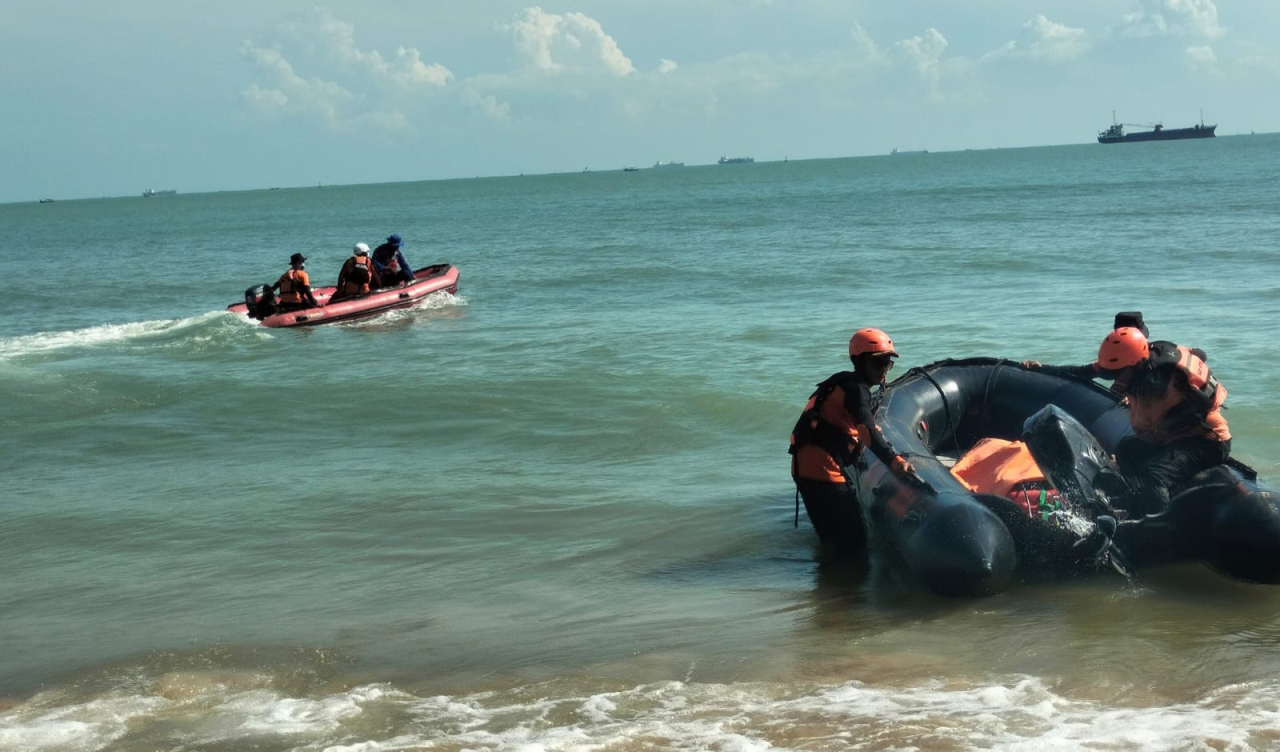 Hari Ketiga Belum Ditemukan, Polisi Ungkap Kronologi Nelayan Tuban Hilang di Laut Utara Jawa