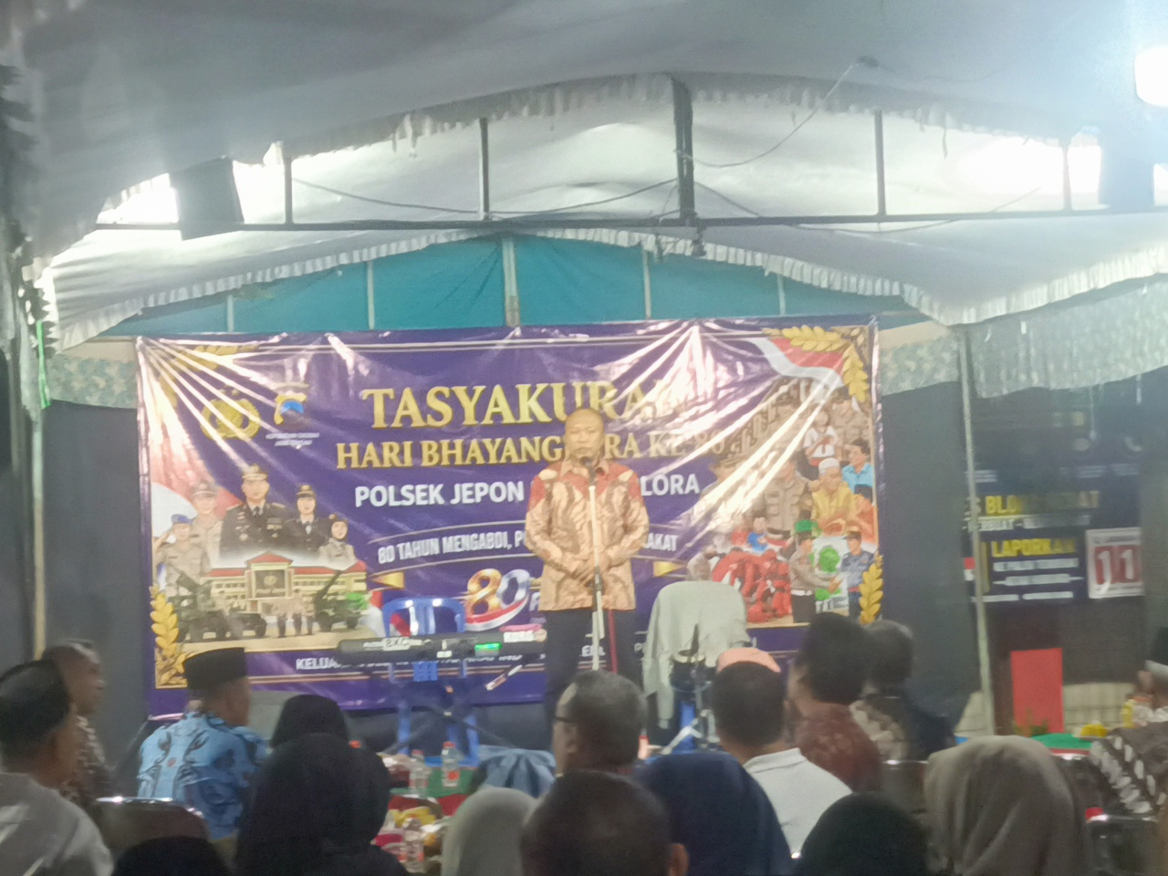 Ratusan Warga Blora Tumplek Blek di Mapolsek Jepon, Begini Jawaban IPTU H.M. Junaidi